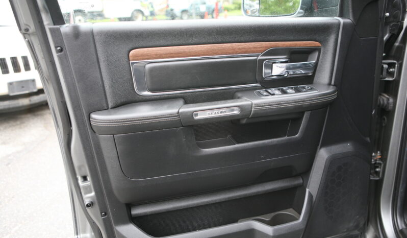 2013 Dodge Ram 3500 Dually Laramie 4×4 full