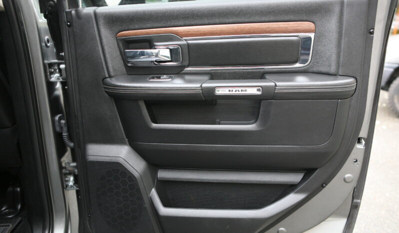2013 Dodge Ram 3500 Dually Laramie 4×4 full
